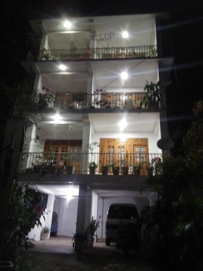 Old Town Hotel Kandy Buitenkant foto