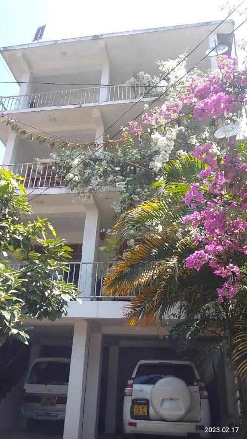 Old Town Hotel Kandy Buitenkant foto